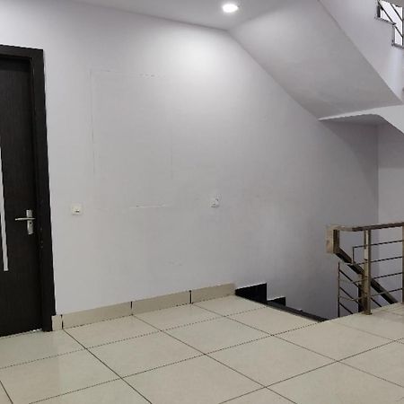 Oyo Hotel Laksh Kurukshetra Exterior foto